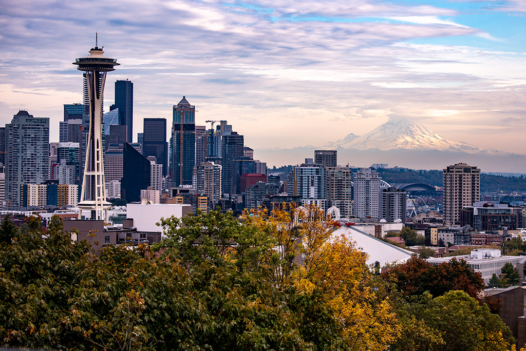 Kerry Park in Seattle with Mount Rainier view in the backdrop.