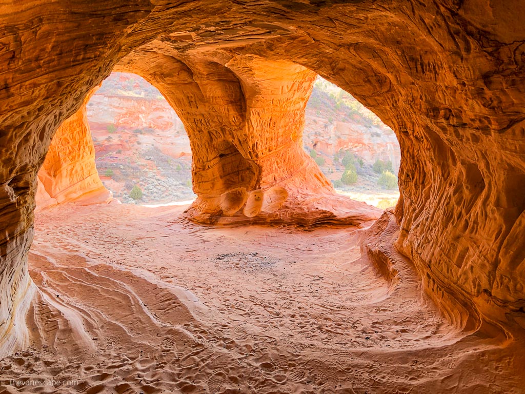 Moqui Caverns near Kanab Utah