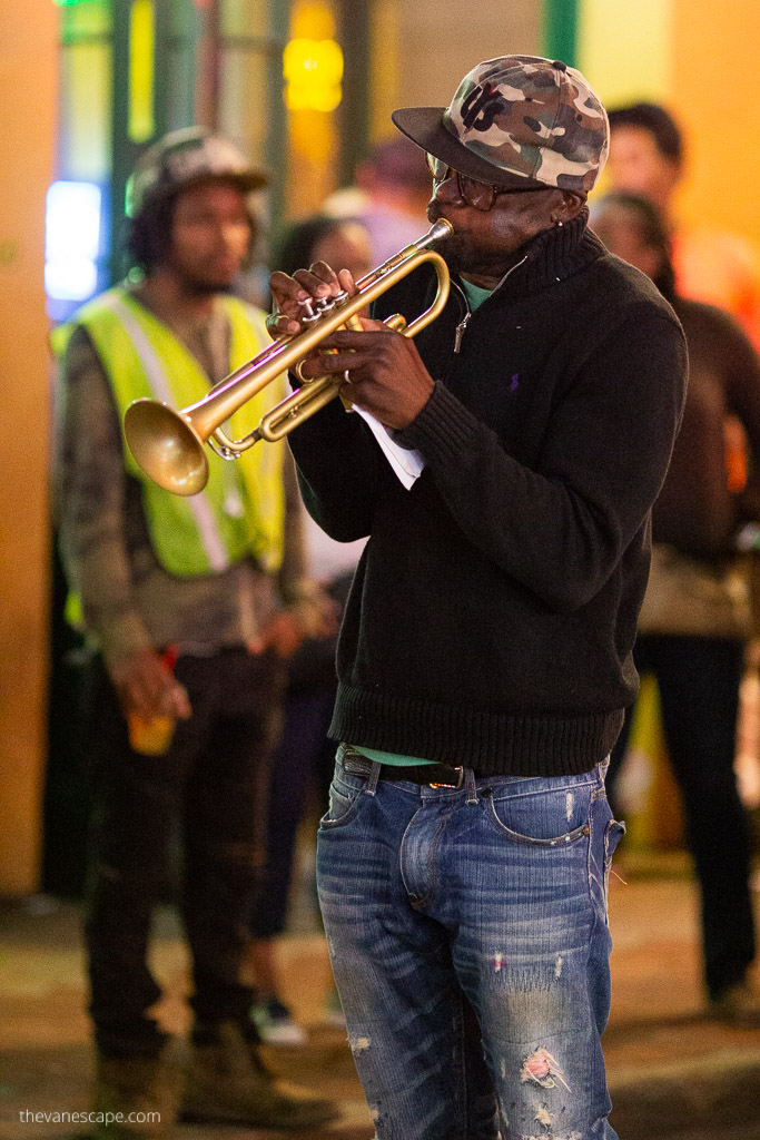 new orleans itinerary music on the street