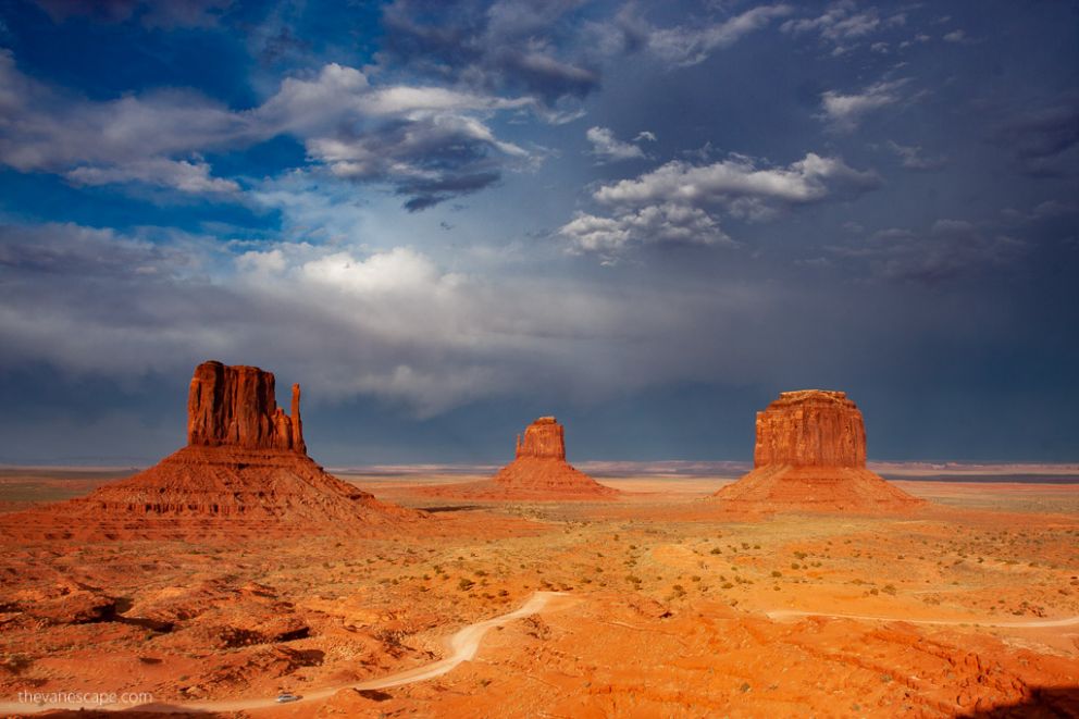 Guide To Visiting Monument Valley - The Van Escape