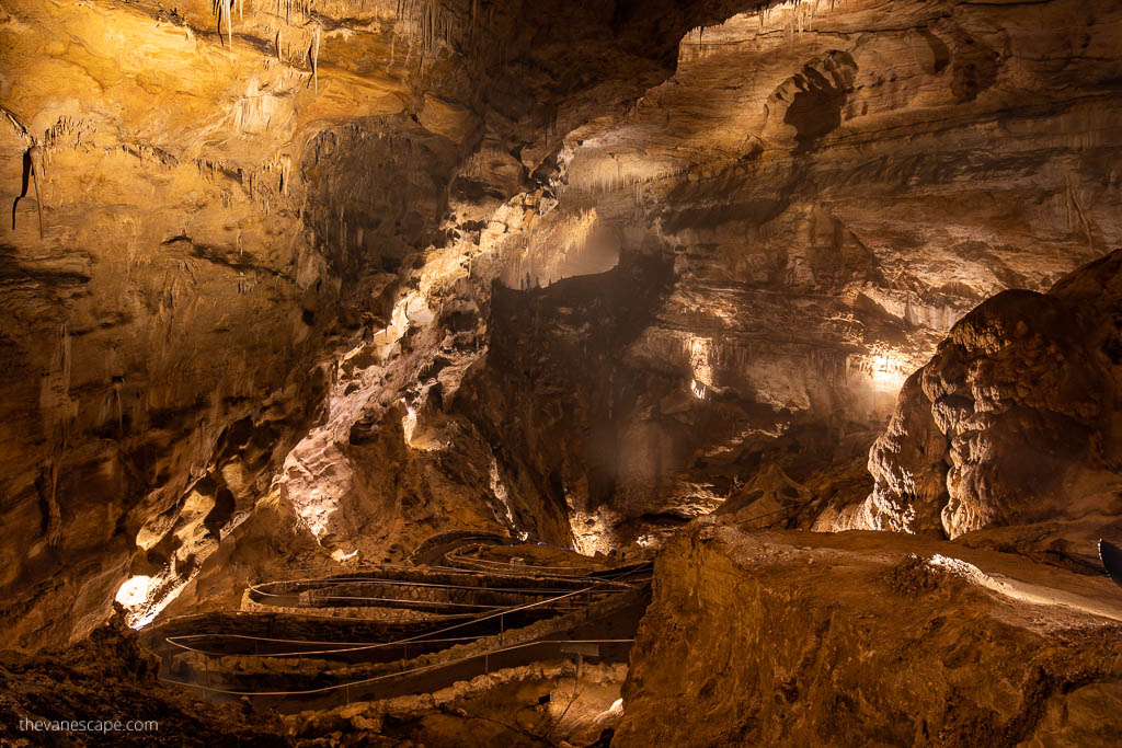 Road to hell in carlsbad caverns.