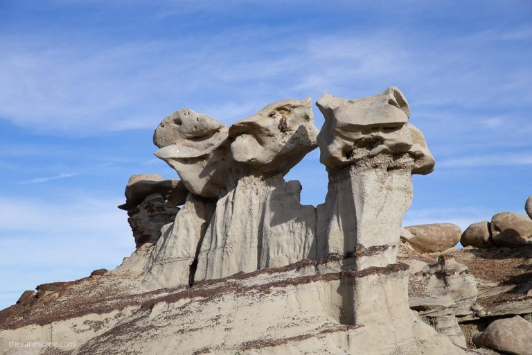 Hiking The Bisti De-na-zin Wilderness New Mexico - The Van Escape