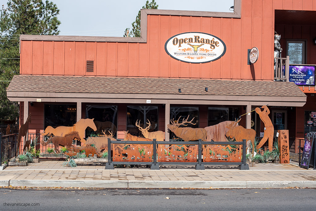 Open Range western and home decor buildling in Siters, with western ornaments and animals sculptures at the front. 