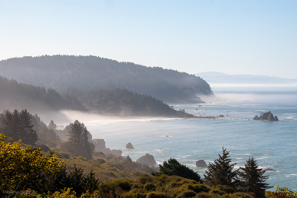 oregon road trip itinerary: coastal view.