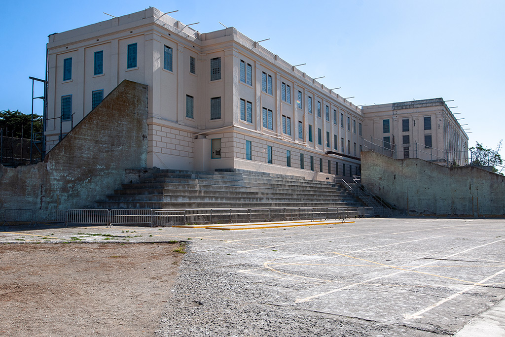 the best alcatraz tours: main building of the prison.