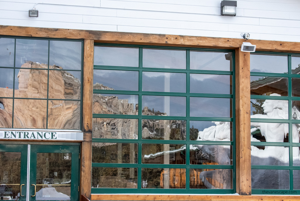 entrance to museum of Crazy Horse Memorial