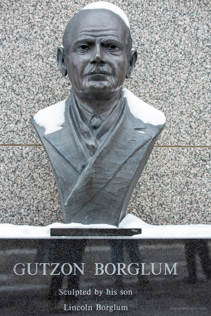 statue of Gutzon Borglum sculpted by his son Lincoln Borglum.