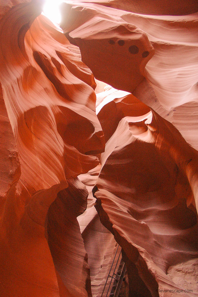 Lower Antelope Canyon tours