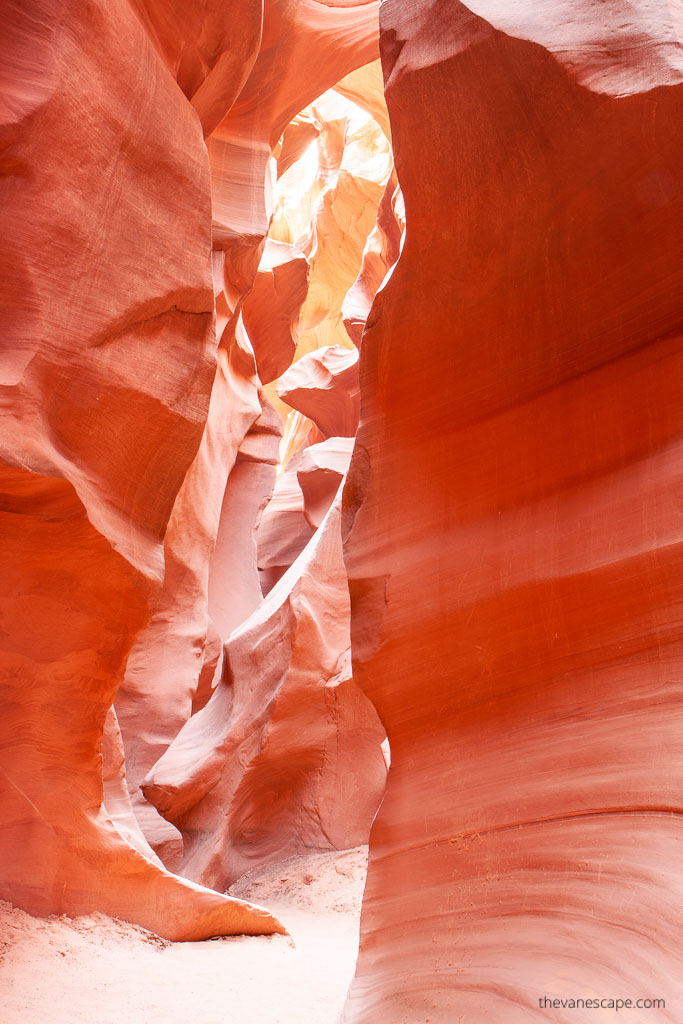 Lower Antelope Canyon tours