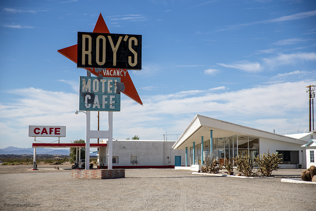 Roy's Motel & Cafe in Amboy