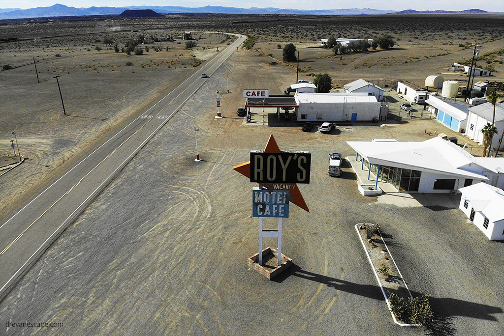 Roy's Motel & Cafe in Amboy