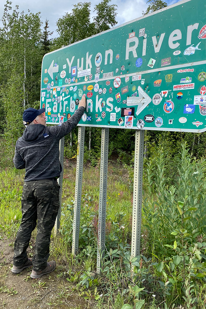 Chris in KUHL SILENCR ROGUE KARGO PANT  on Dalton Highway in Alaska.