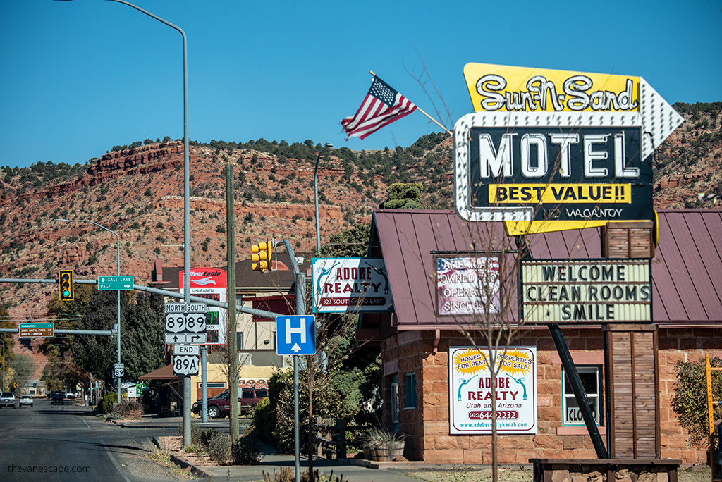 where to stay in Kanab - Sun-n-Sand Motel
