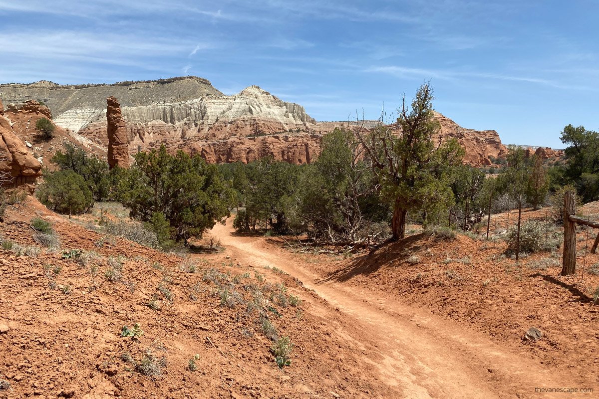 hiking trails in Kodachrome Basin State Park.