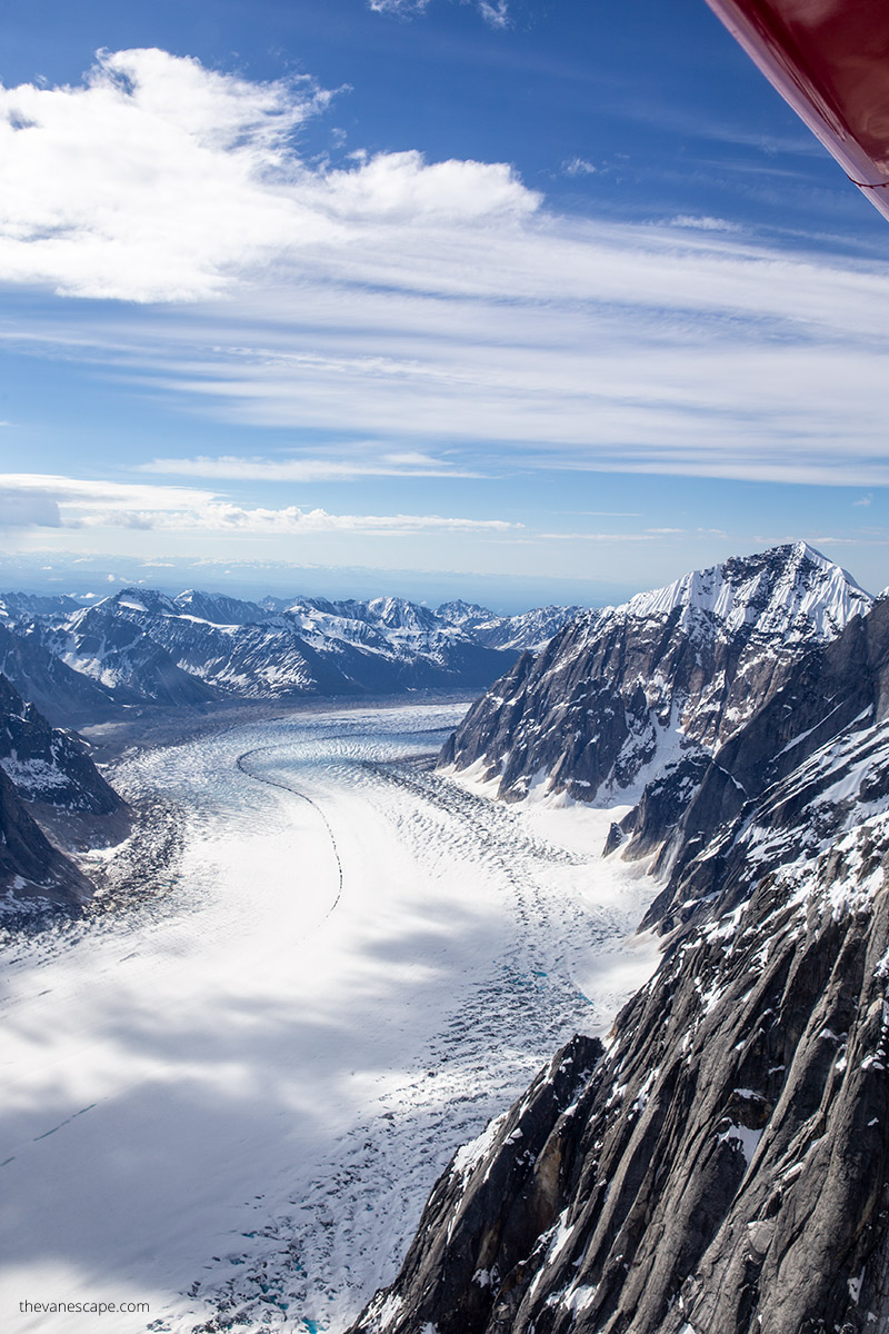 scenic flight over denali in summer - view of the glaciers
