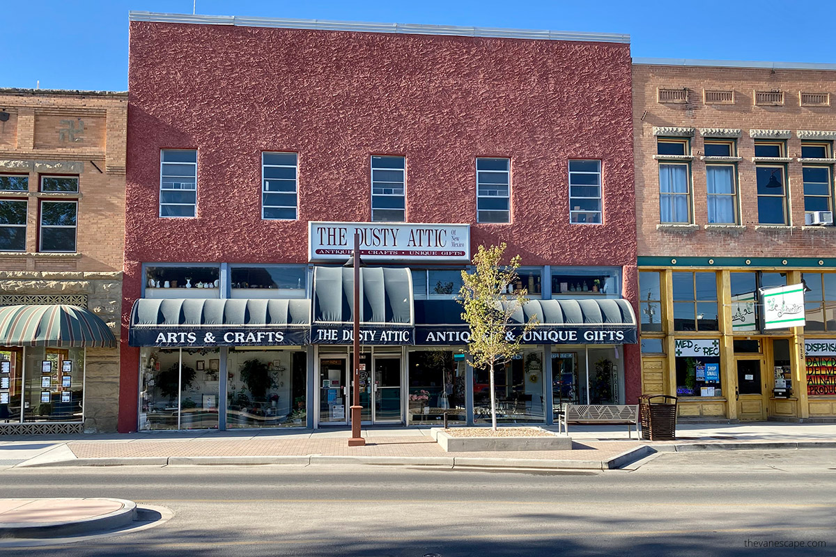 historic buildings in Farmington downtown