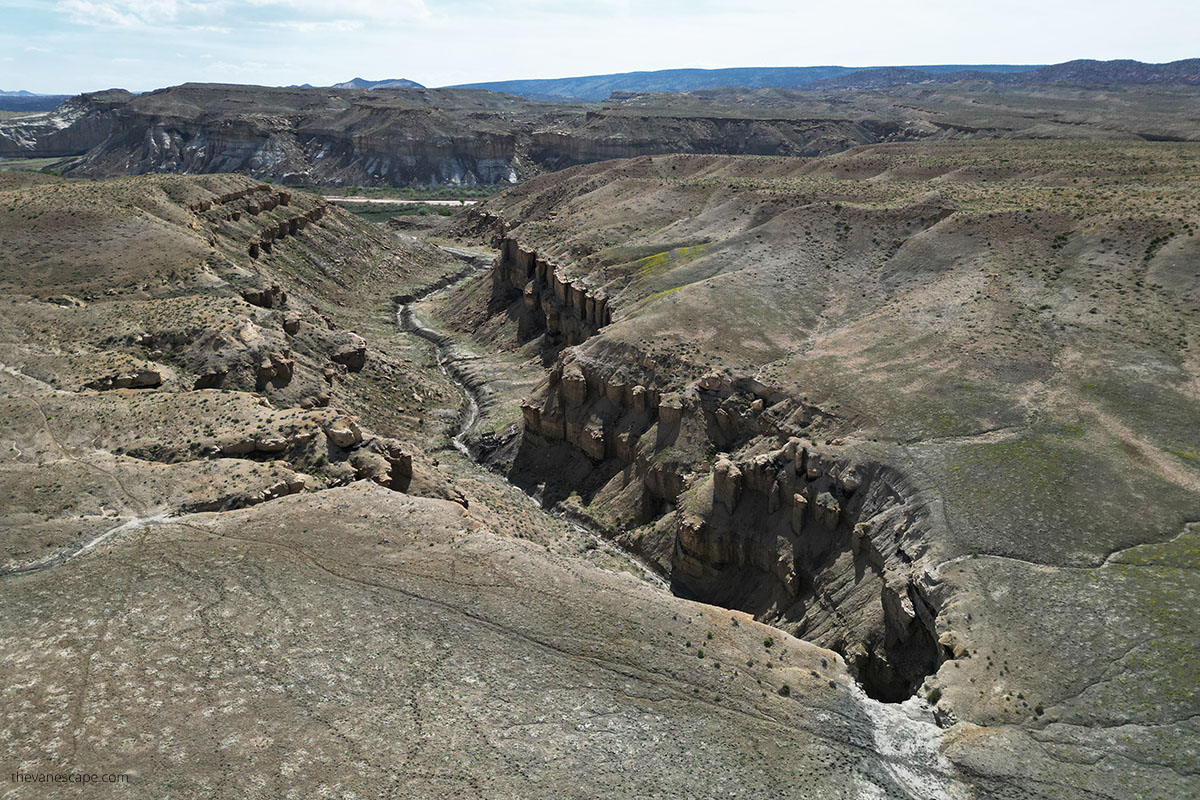 deep eroded by water canyon along the cottonwood road in utah