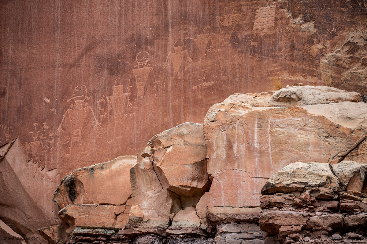 Geological Features - ancient petroglyphs. 