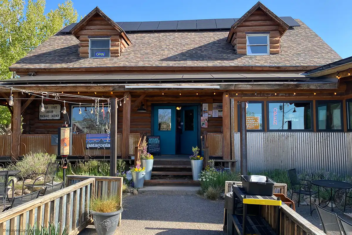 Escalante Outfitters Cafe - one of our favourites spots in outdoor town of Escalante.