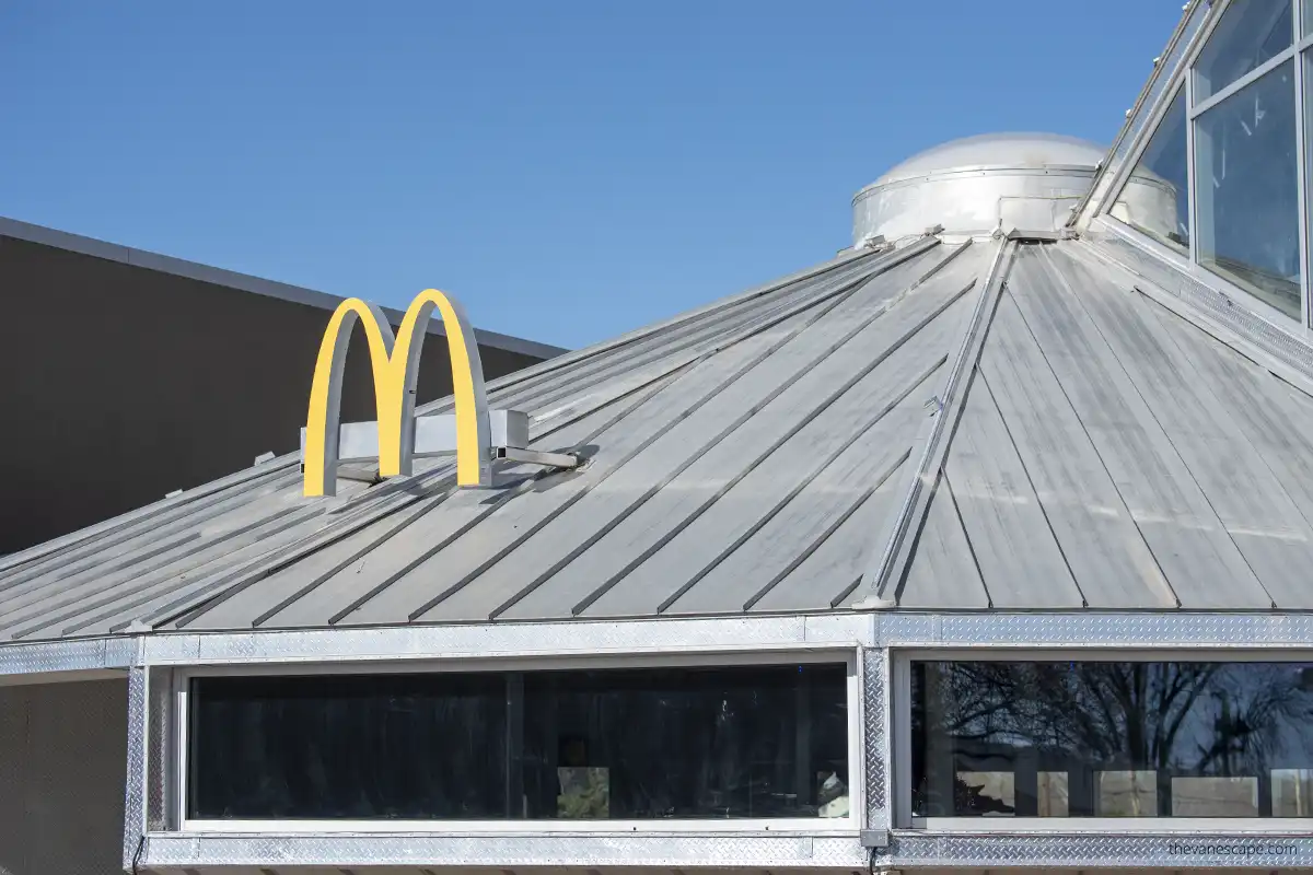 Visiting UFO shaped McDonalds is one of the best things to do in Roswell, New Mexico.