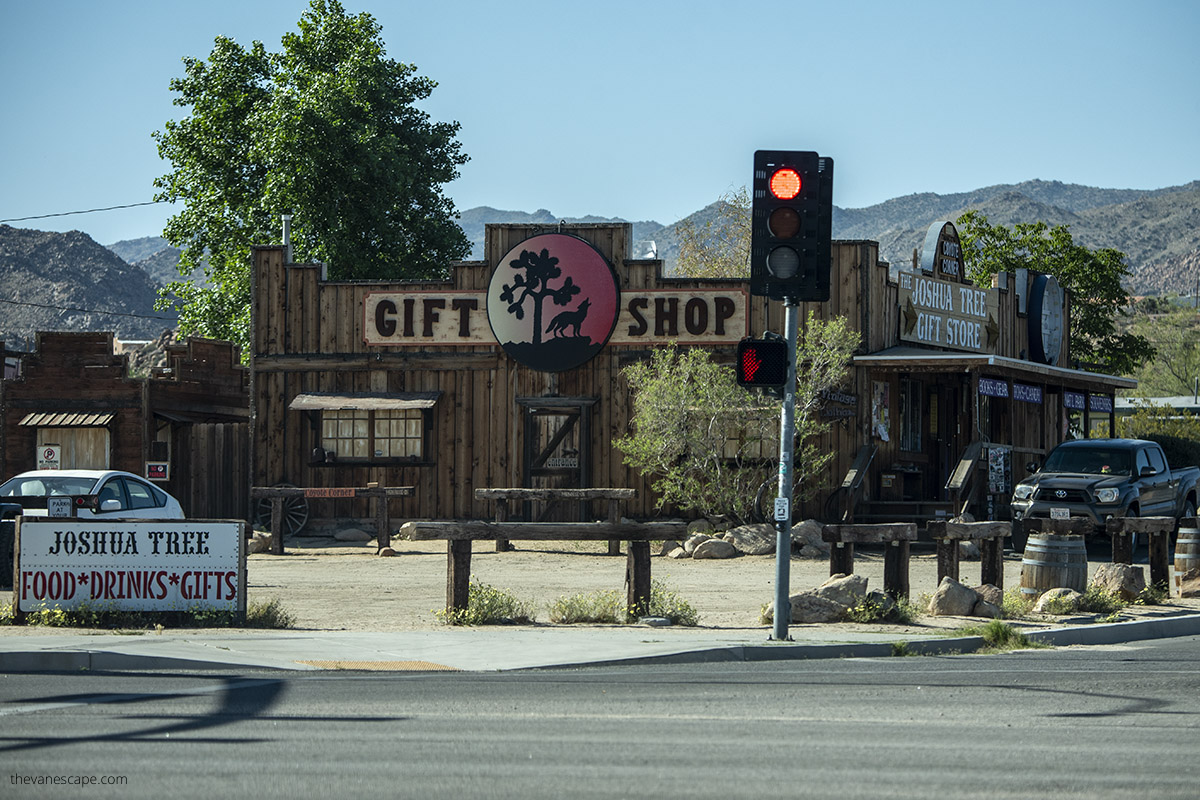 Vintage stores in Joshua Tree town.